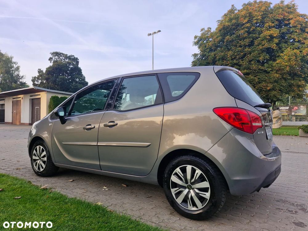 Opel Meriva - 9