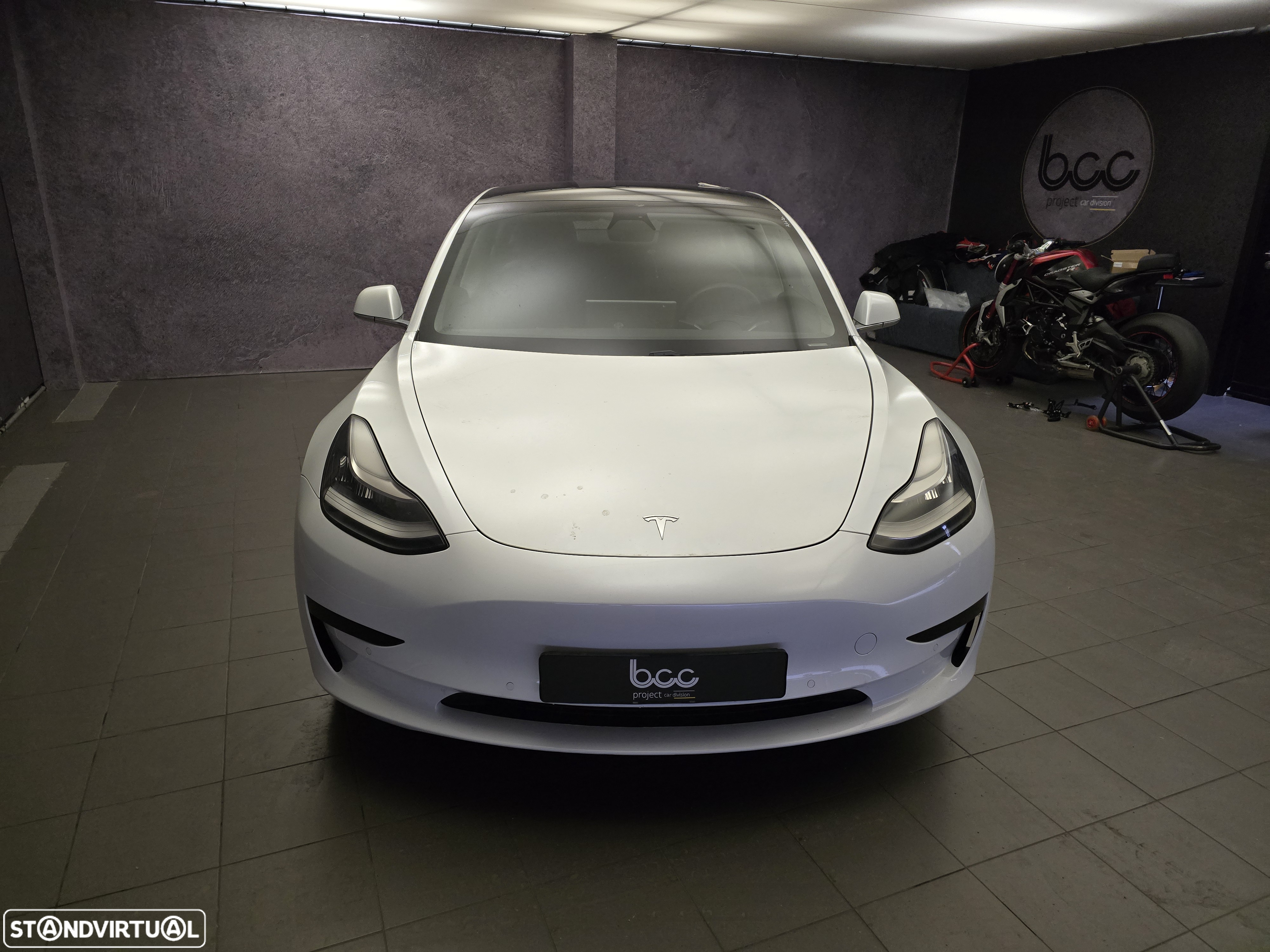 Tesla Model 3 Standard Range Plus RWD - 2