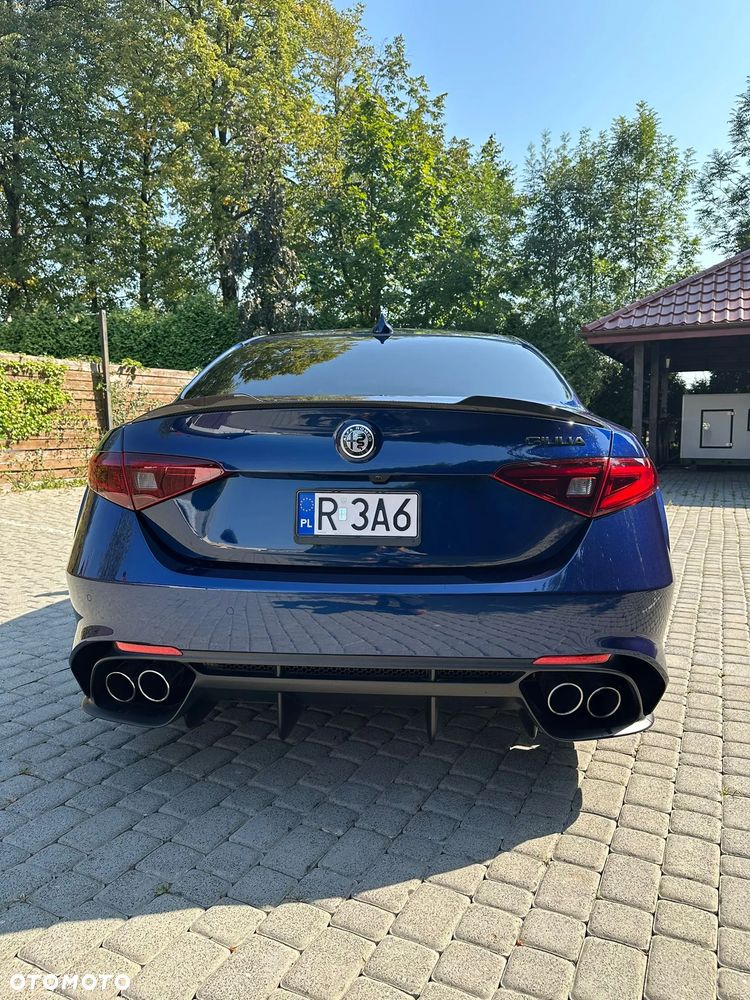 Alfa Romeo Giulia 2.9 V6 Bi-Turbo AT8 Quadrifoglio - 6
