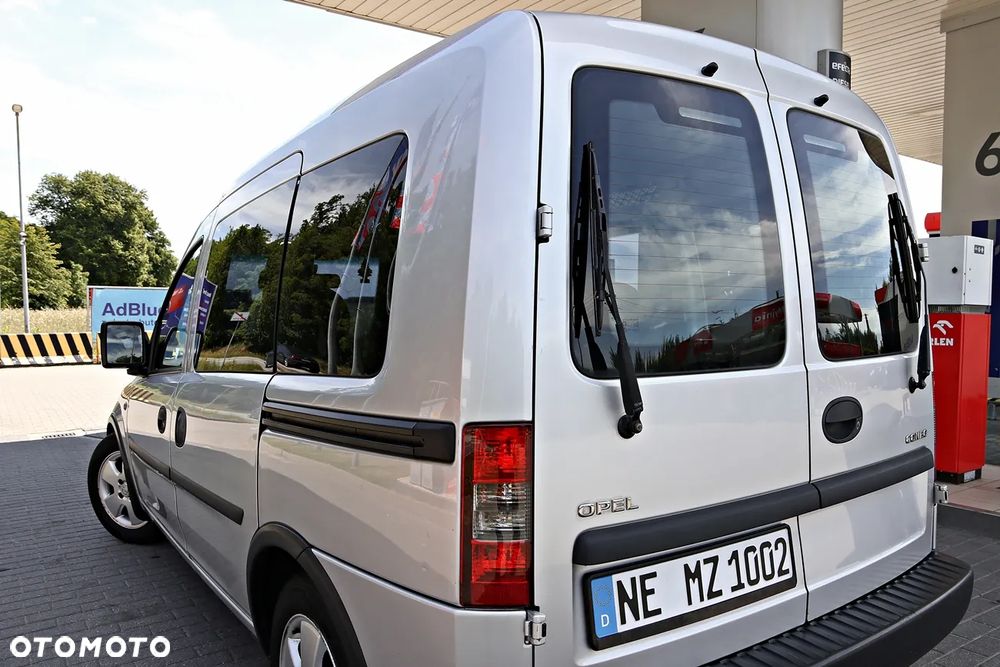 Opel Combo Tour Enjoy - 23