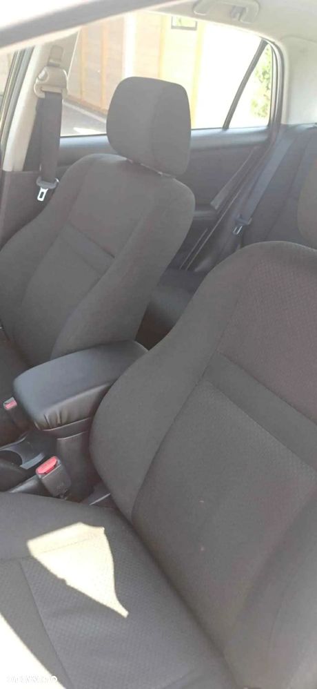 Toyota Corolla 2.0 D-4D Luna - 20