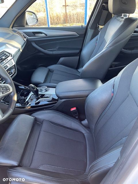 BMW X3 xDrive20i - 11