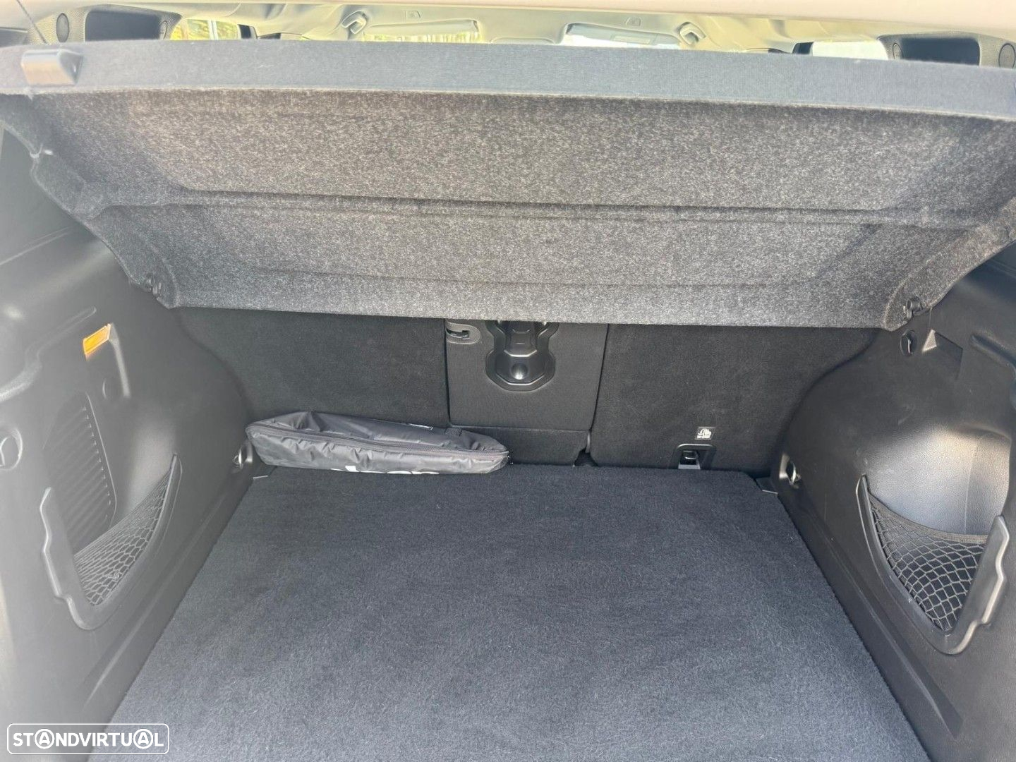 Jeep Renegade 1.0 T Limited - 15