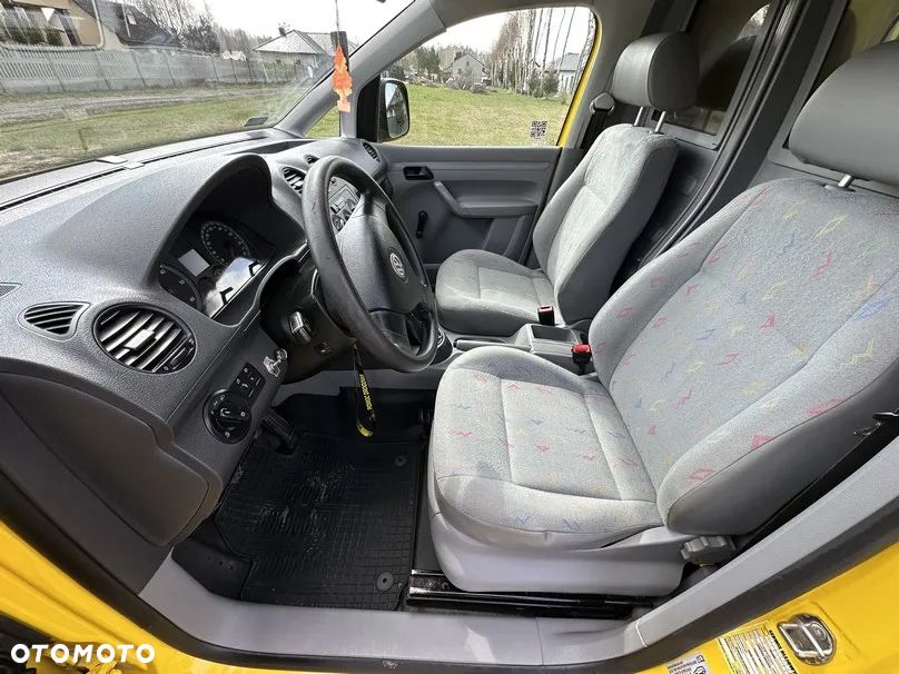 Volkswagen Caddy - 10