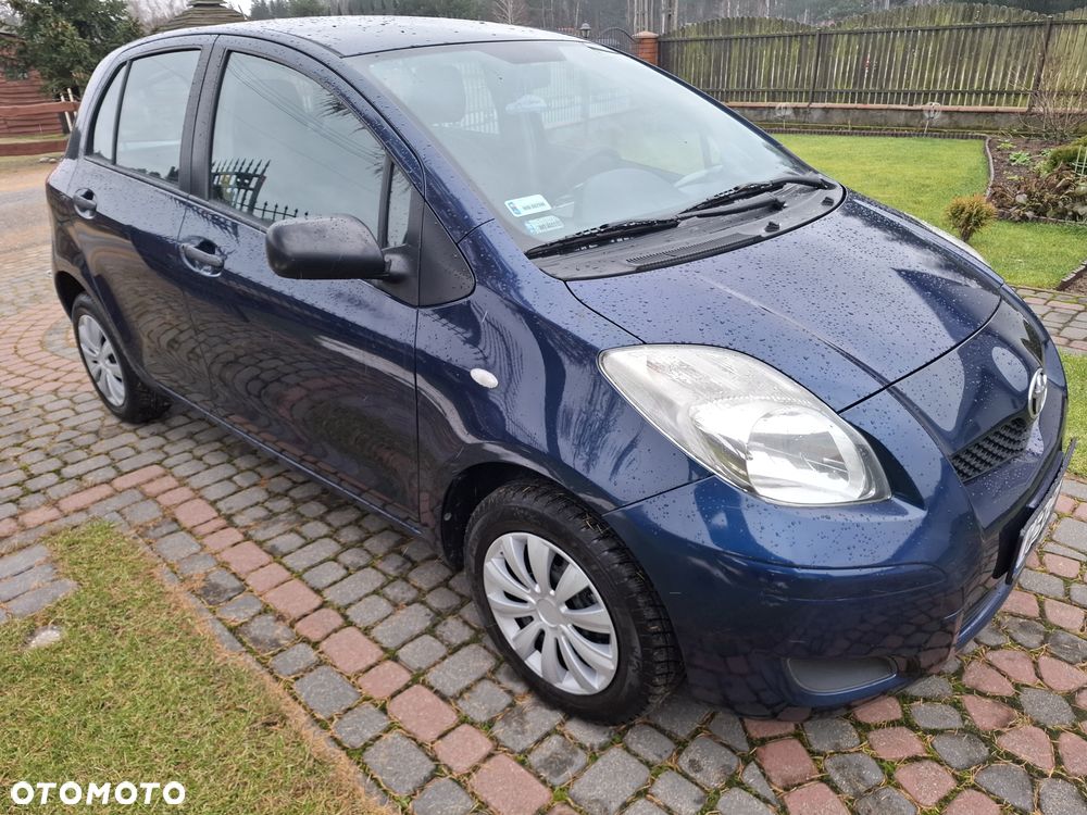 Toyota Yaris - 2