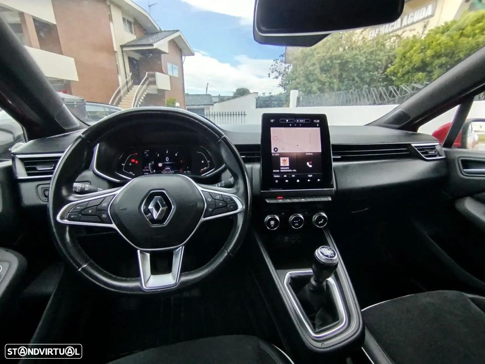 Renault Clio - 10