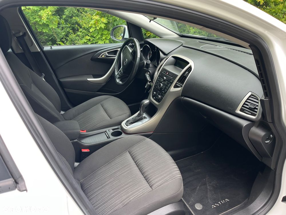 Opel Astra 1.4 Turbo Automatik Color Edition - 11