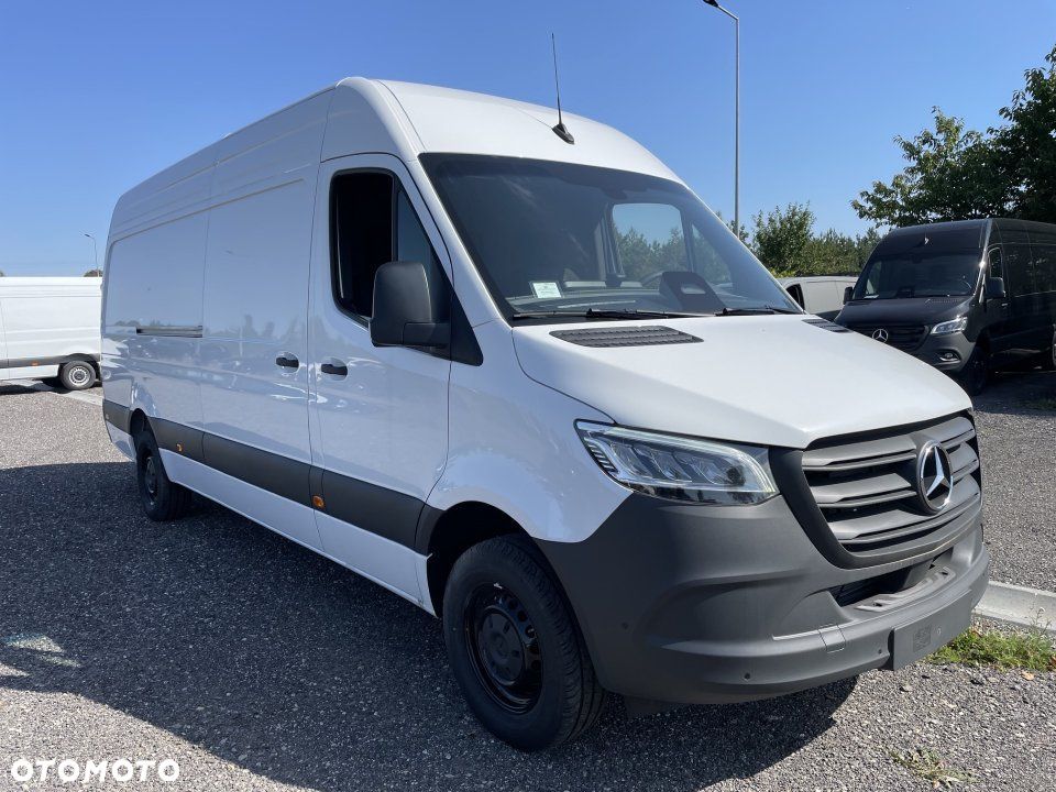 Mercedes-Benz Sprinter - 2