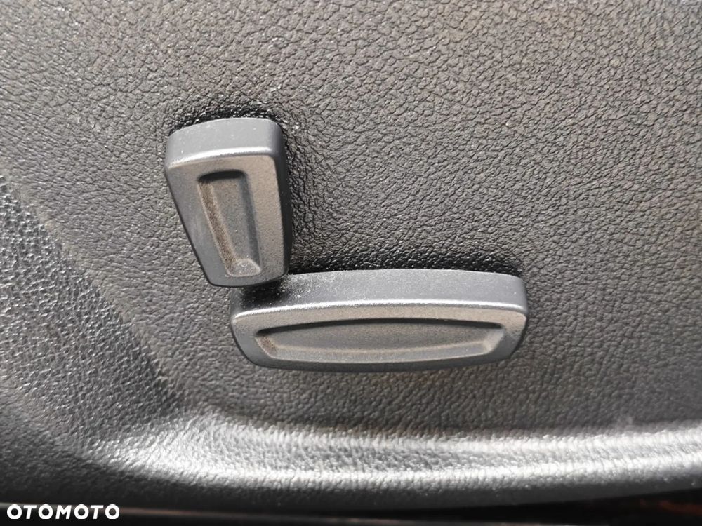 Ford Mondeo 2.0 TDCi Platinium X Plus (Titanium) - 31