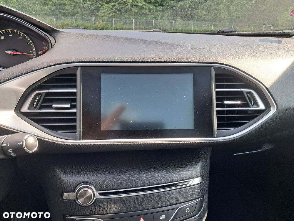 Peugeot 308 - 16