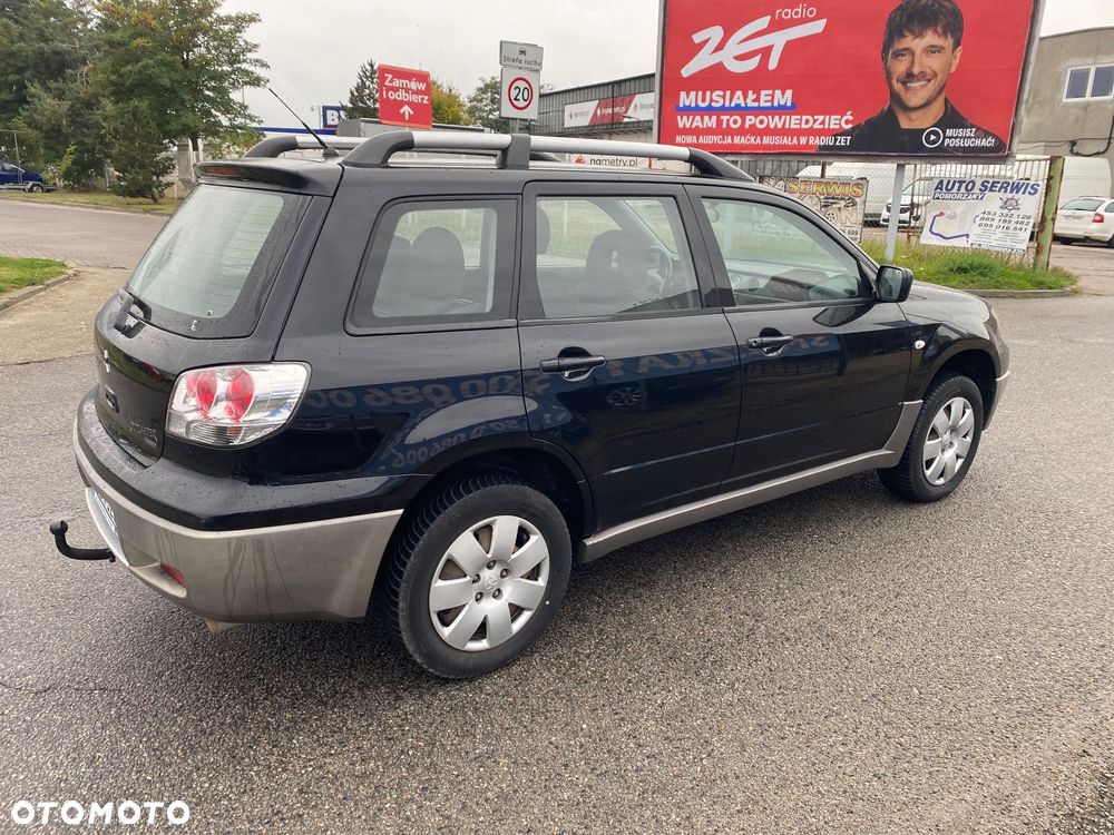 Mitsubishi Outlander 2.0 Comfort 4WD - 22