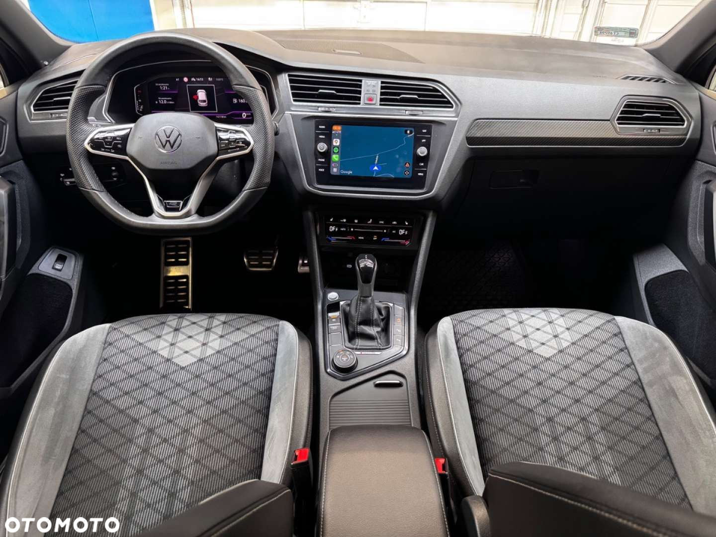 Volkswagen Tiguan - 10