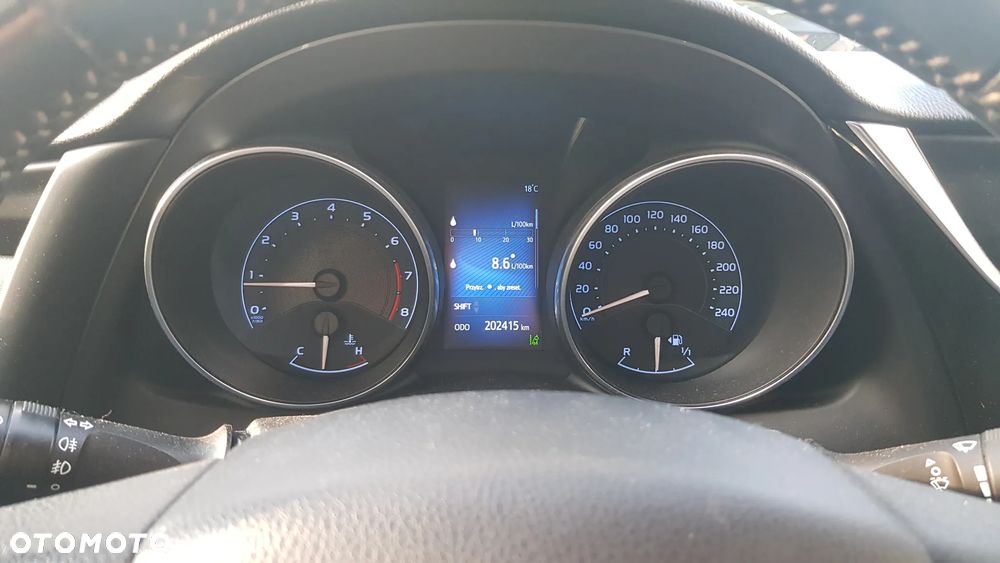 Toyota Auris 1.6 Premium - 16