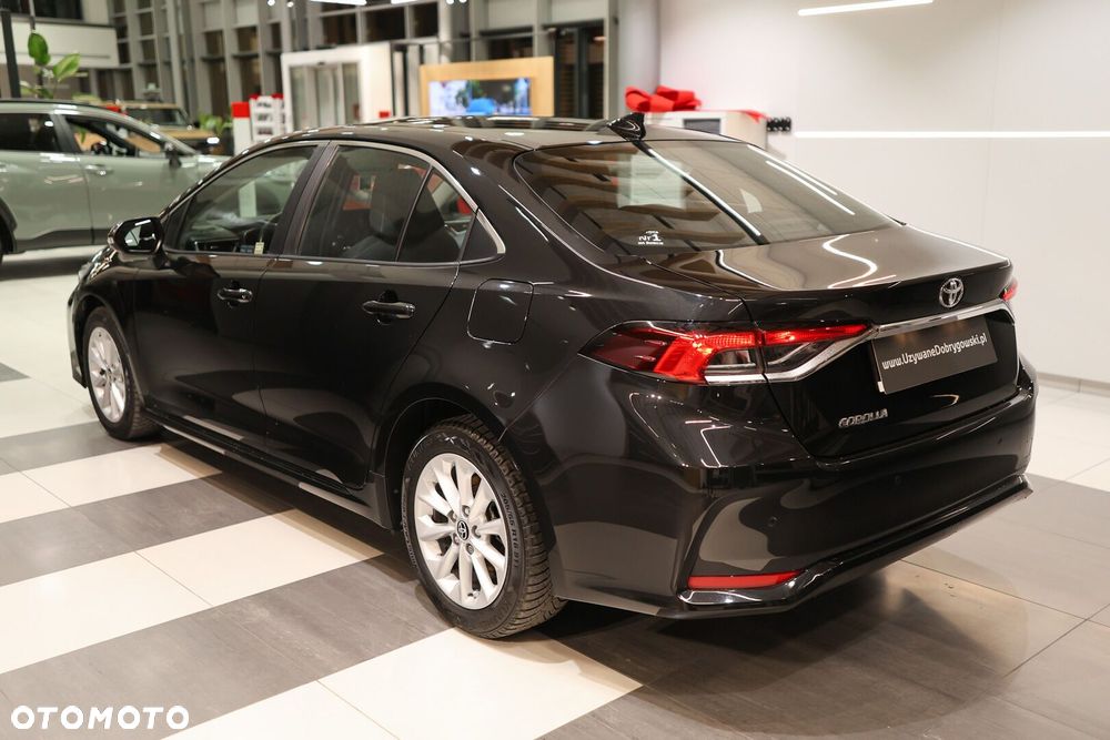Toyota Corolla - 5