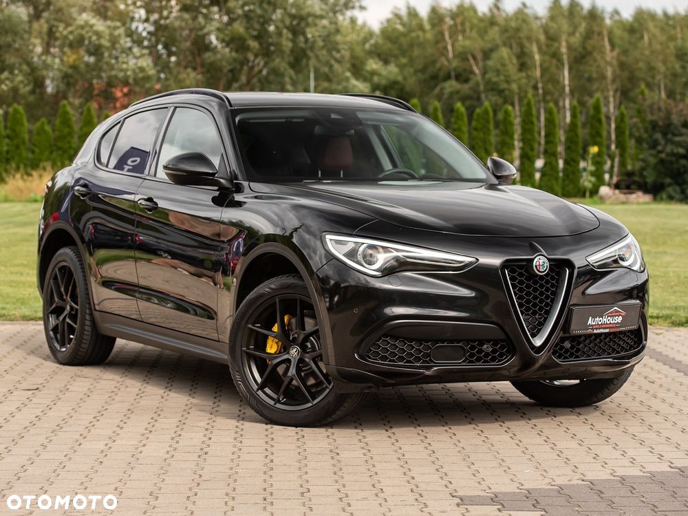 Alfa Romeo Stelvio 2.0 Turbo 16V AT8-Q4 Veloce - 1