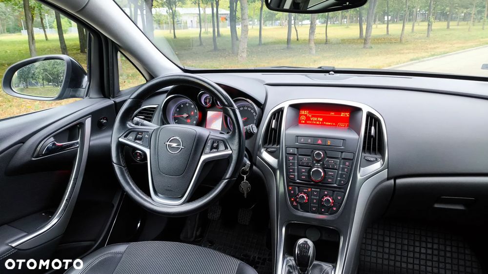 Opel Astra 1.6 Turbo Innovation - 13