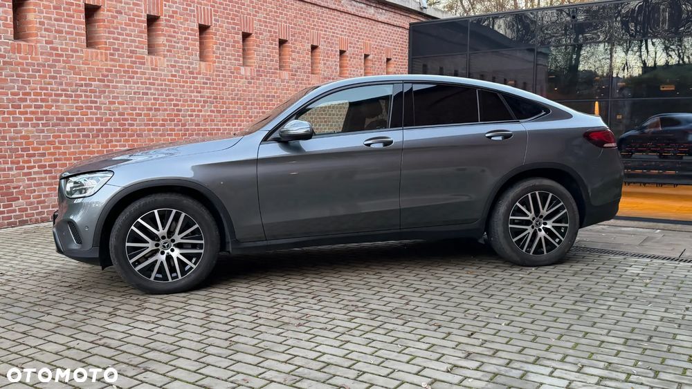 Mercedes-Benz GLC - 11