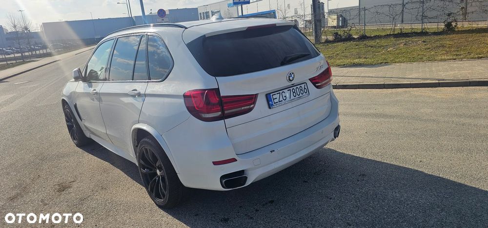 BMW X5 xDrive50i Sport-Aut - 4