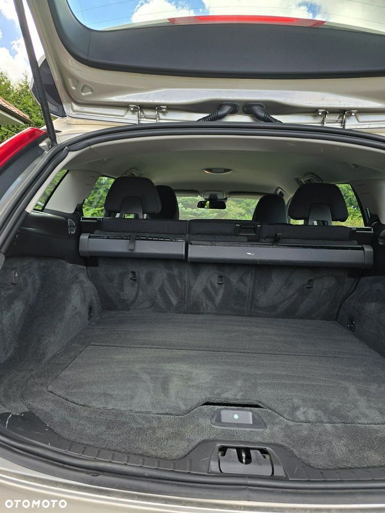 Volvo V60 D3 Momentum - 12