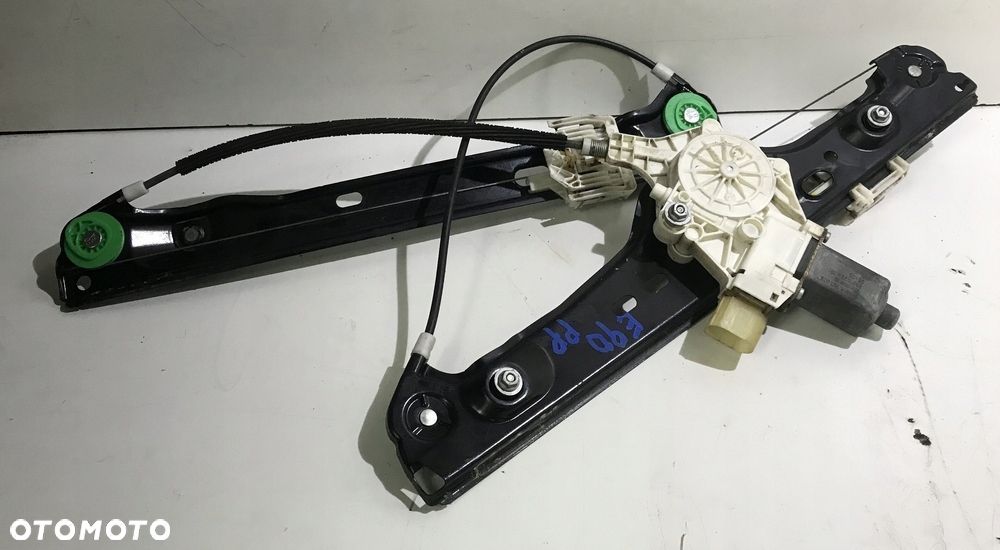 MECHANIZM SIŁOWNIK SZYBY PRZEDNI PRAWY BMW E90 E91 - 1