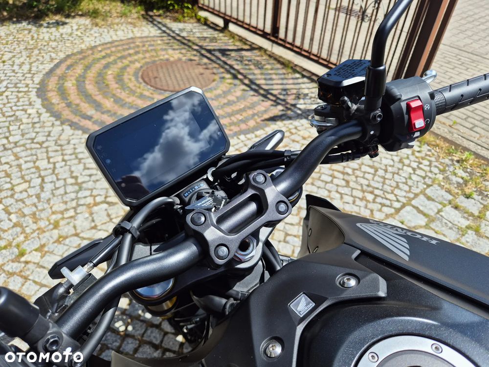 Honda CB - 8