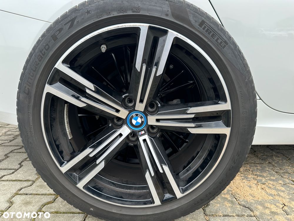 BMW Seria 3 320e M Sport - 14