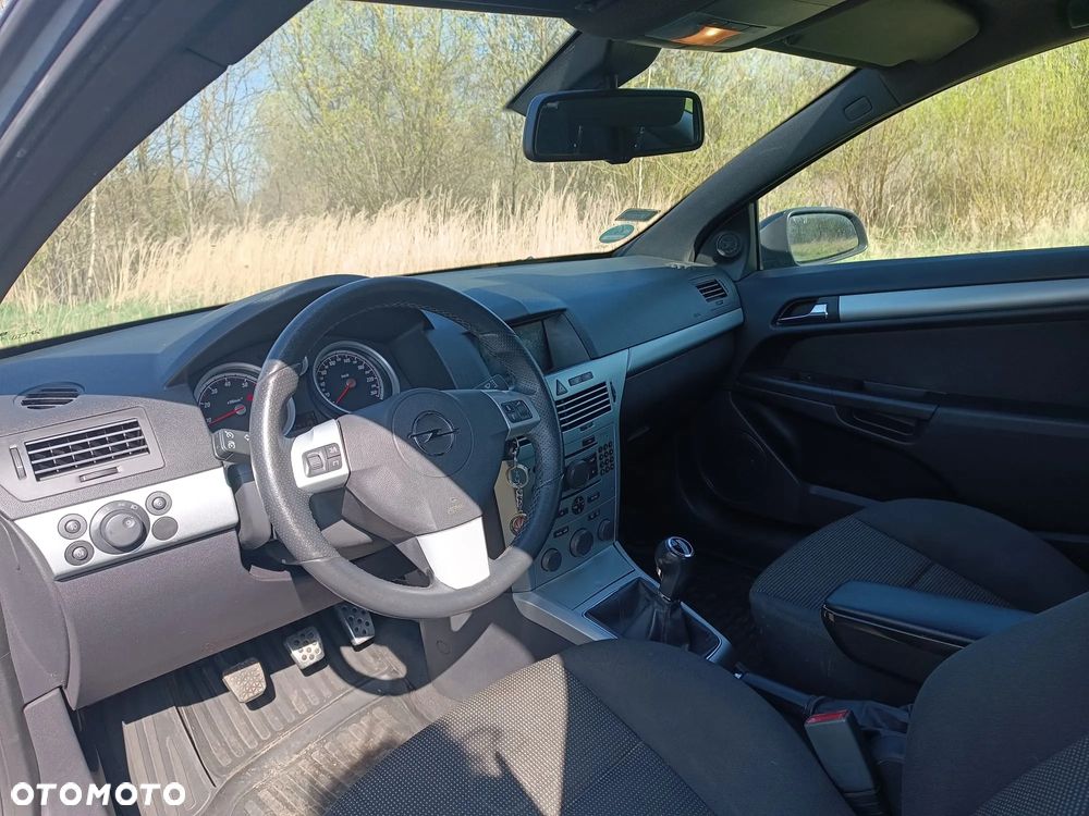 Opel Astra 1.6 Cosmo - 21
