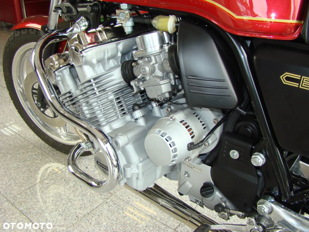 Honda CBX - 32