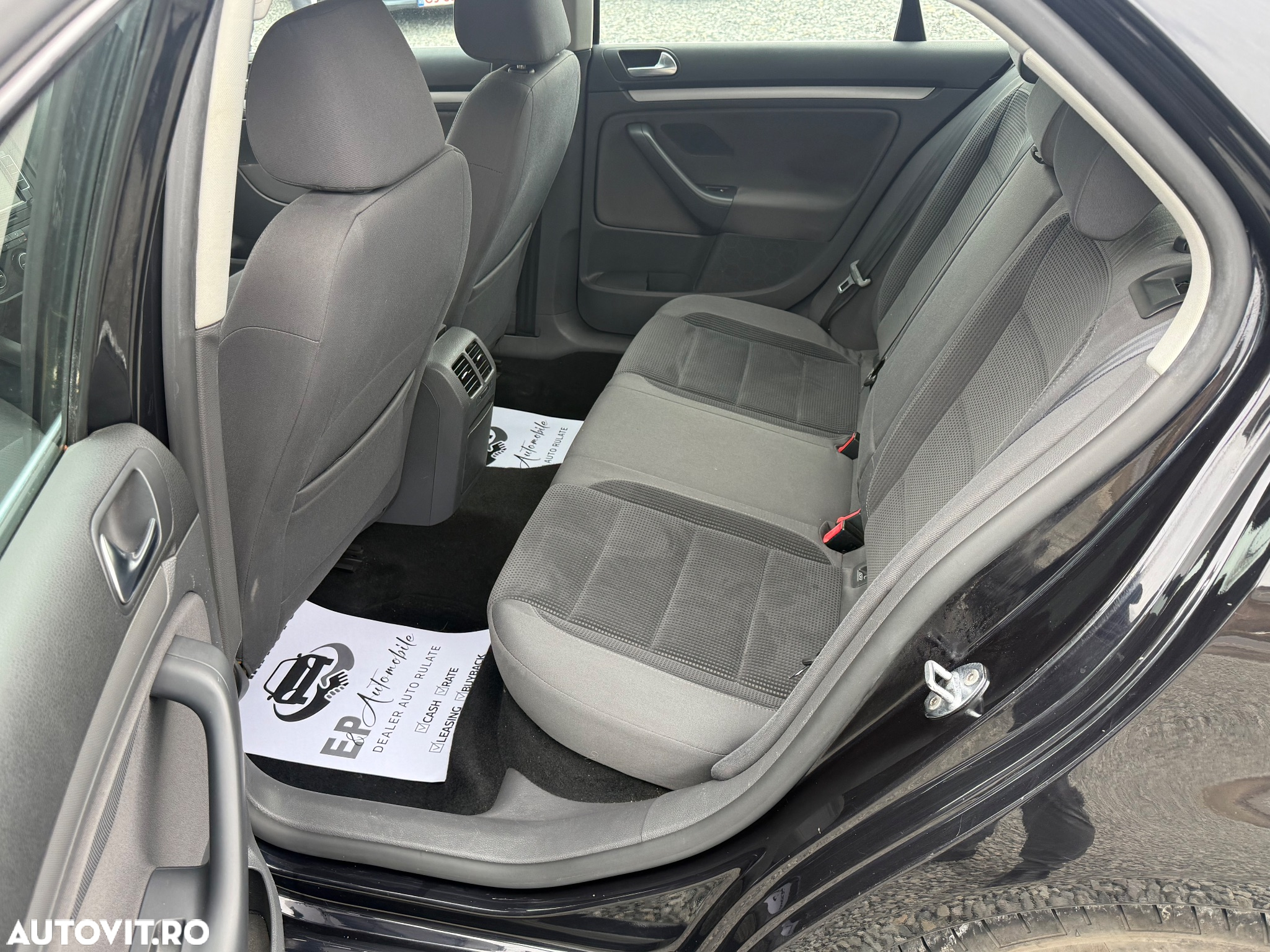 Volkswagen Jetta 1.9 TDI DPF Comfortline - 17