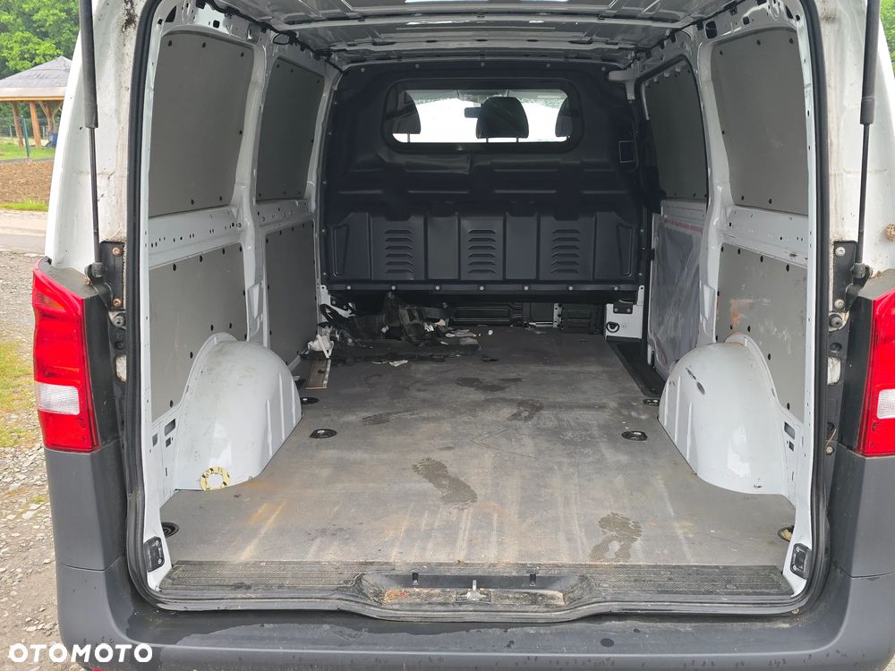 Mercedes-Benz Vito - 13