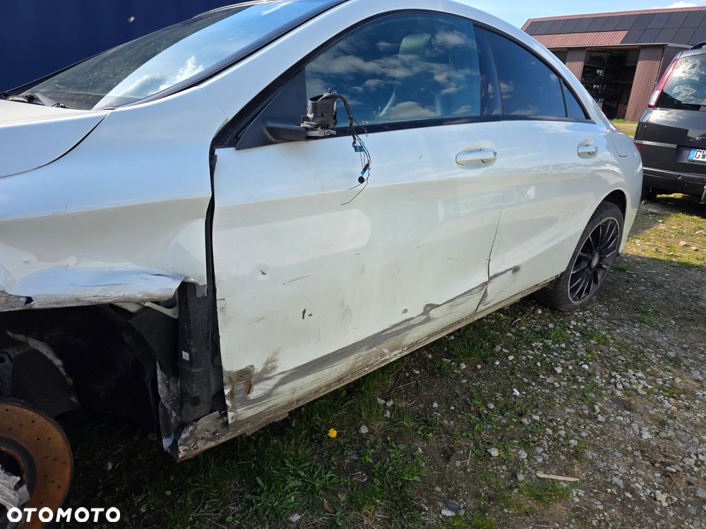 Mercedes-Benz CLA 250 7G-DCT AMG Line - 9