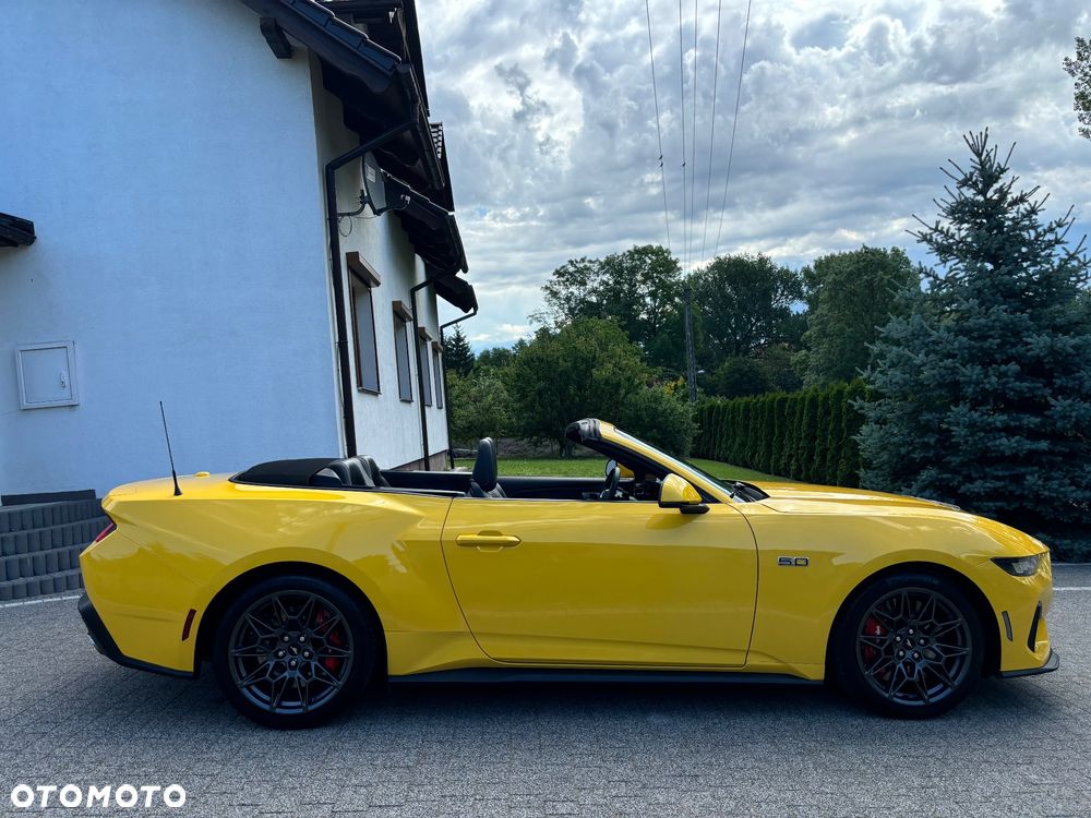 Ford Mustang - 30