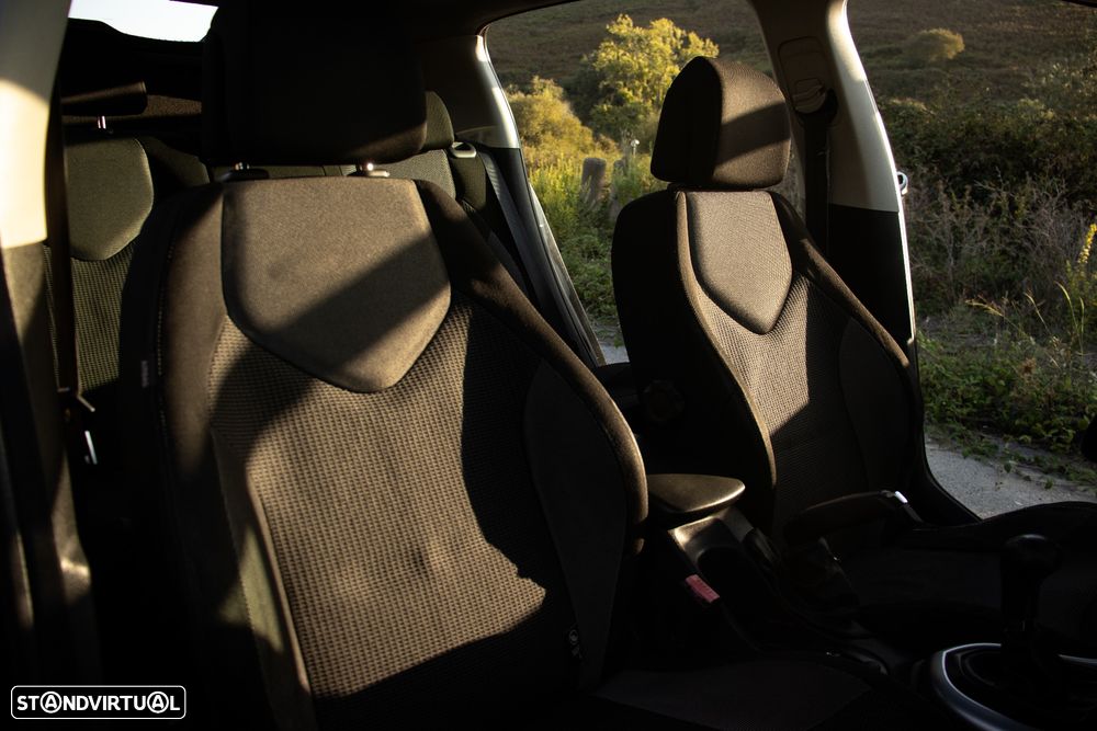 Peugeot 308 1.6 HDi Sport CVM6 - 11