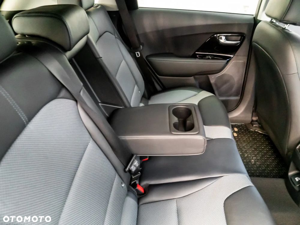 Kia Niro 64kWh L - 29