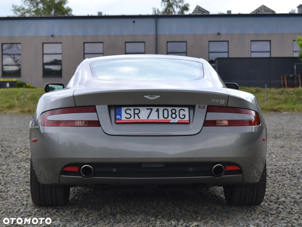Aston Martin DB9 Touchtronic - 4