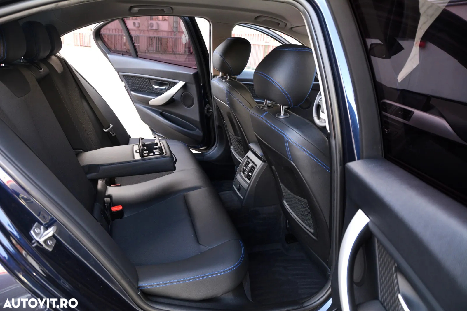 BMW Seria 3 - 11