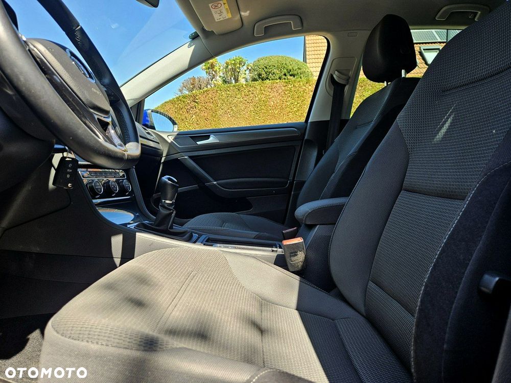 Volkswagen Golf 1.0 TSI (BlueMotion Technology) Comfortline - 8