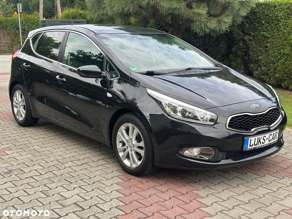 Kia Ceed 1.4 CVVT Dream-Team Edition - 37