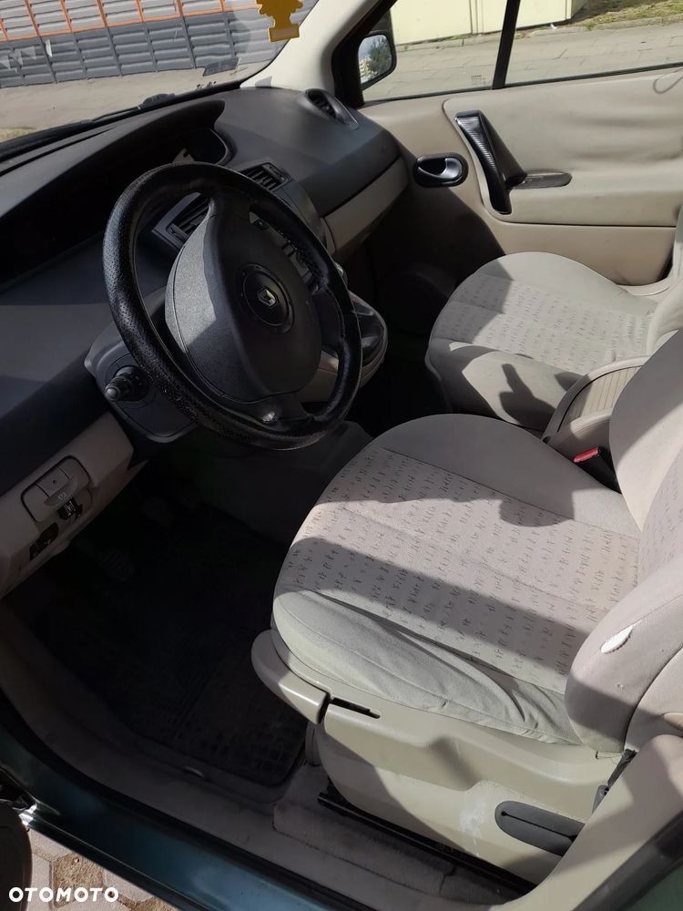 Renault Scenic - 13