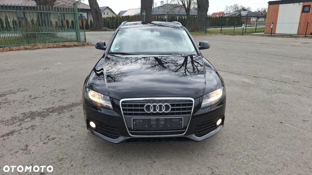 Audi A4 Avant 2.0 TDI DPF Ambiente - 11