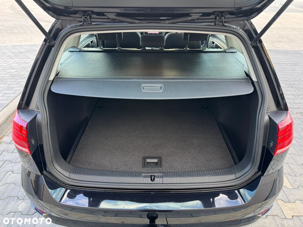 Volkswagen Golf - 27