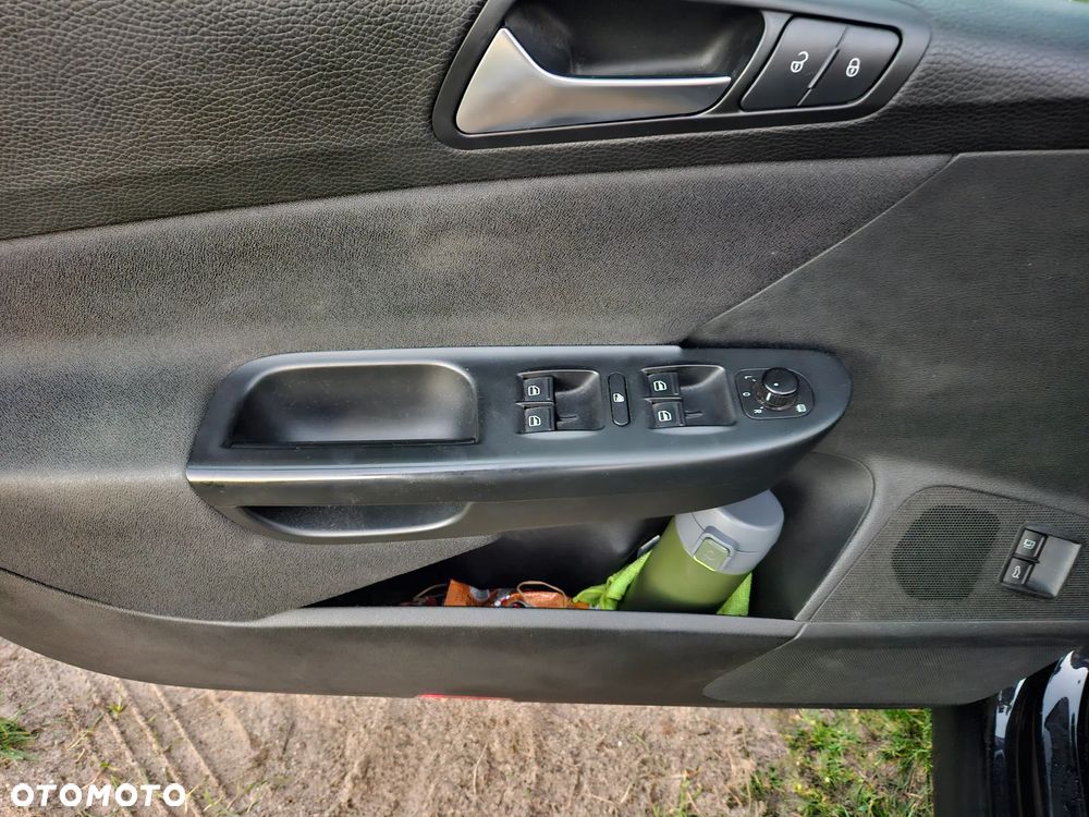 Volkswagen Passat 1.6 Comfortline - 10