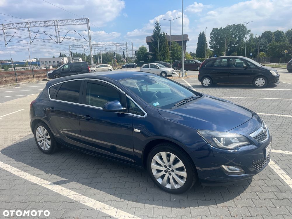 Opel Astra 1.4 Turbo Cosmo - 6