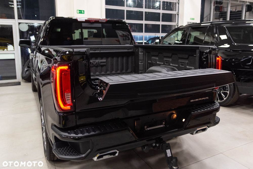 GMC Sierra - 11