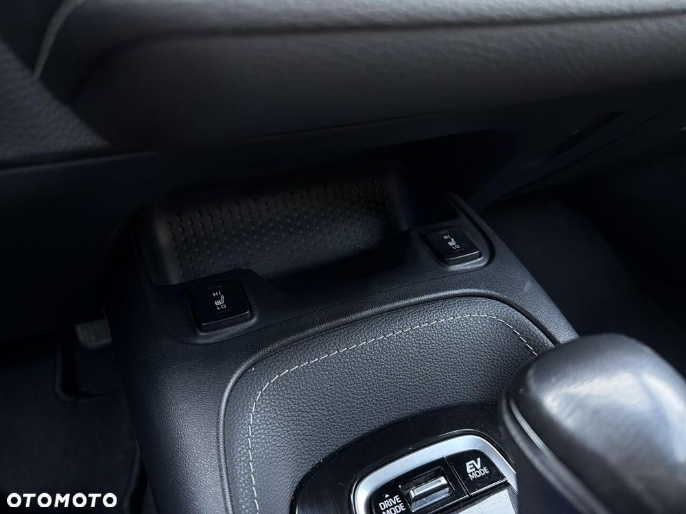 Toyota Corolla 1.8 Hybrid Comfort - 12