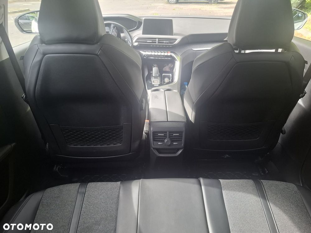 Peugeot 3008 1.2 PureTech Allure S&S EAT6 - 23