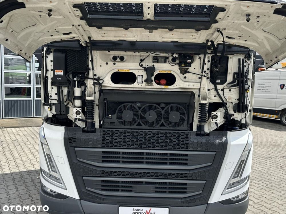 Volvo FH 4X2 460 Globetrotter XL - 10