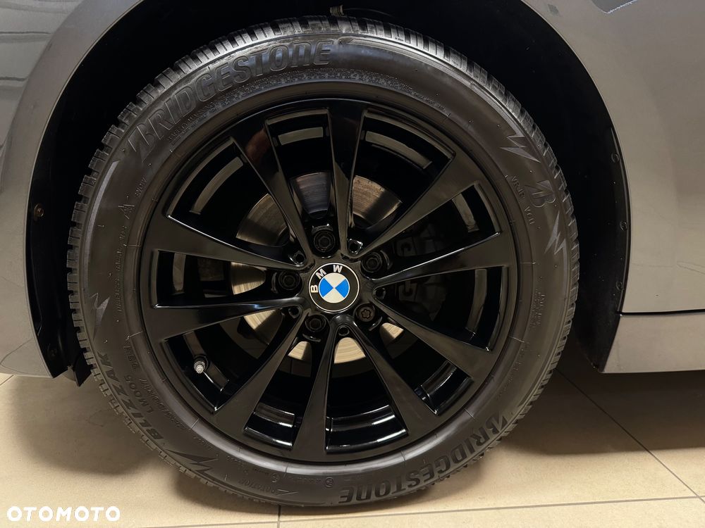 BMW Seria 3 320i xDrive Sport Line Sport - 34
