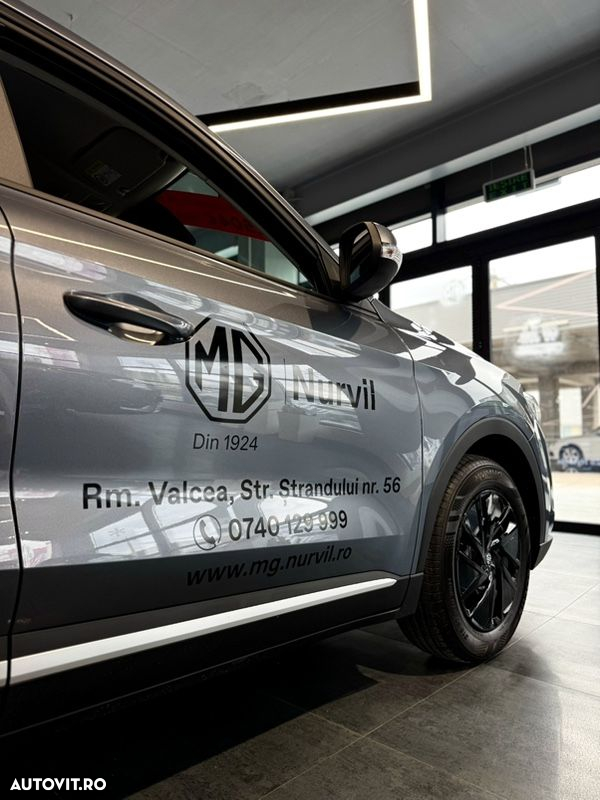 MG ZS HEV 1.5 GSI AT Explore - 3