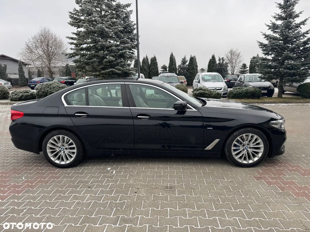 BMW Seria 5 540i GPF xDrive Luxury Line - 4